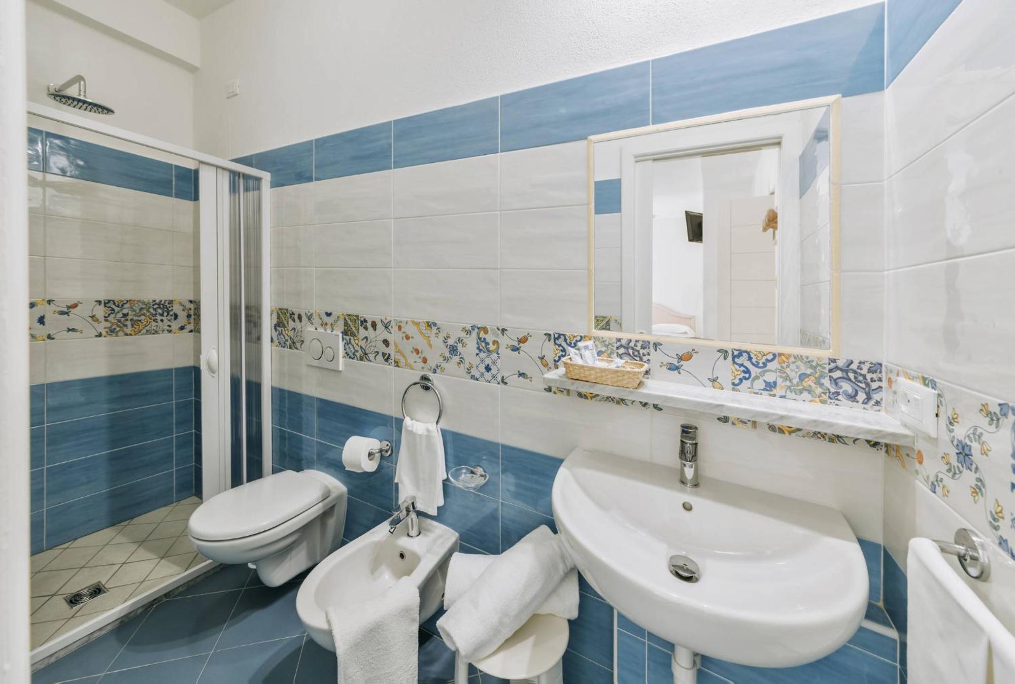 Hotel Villa D'Orta Ischia Værelse billede