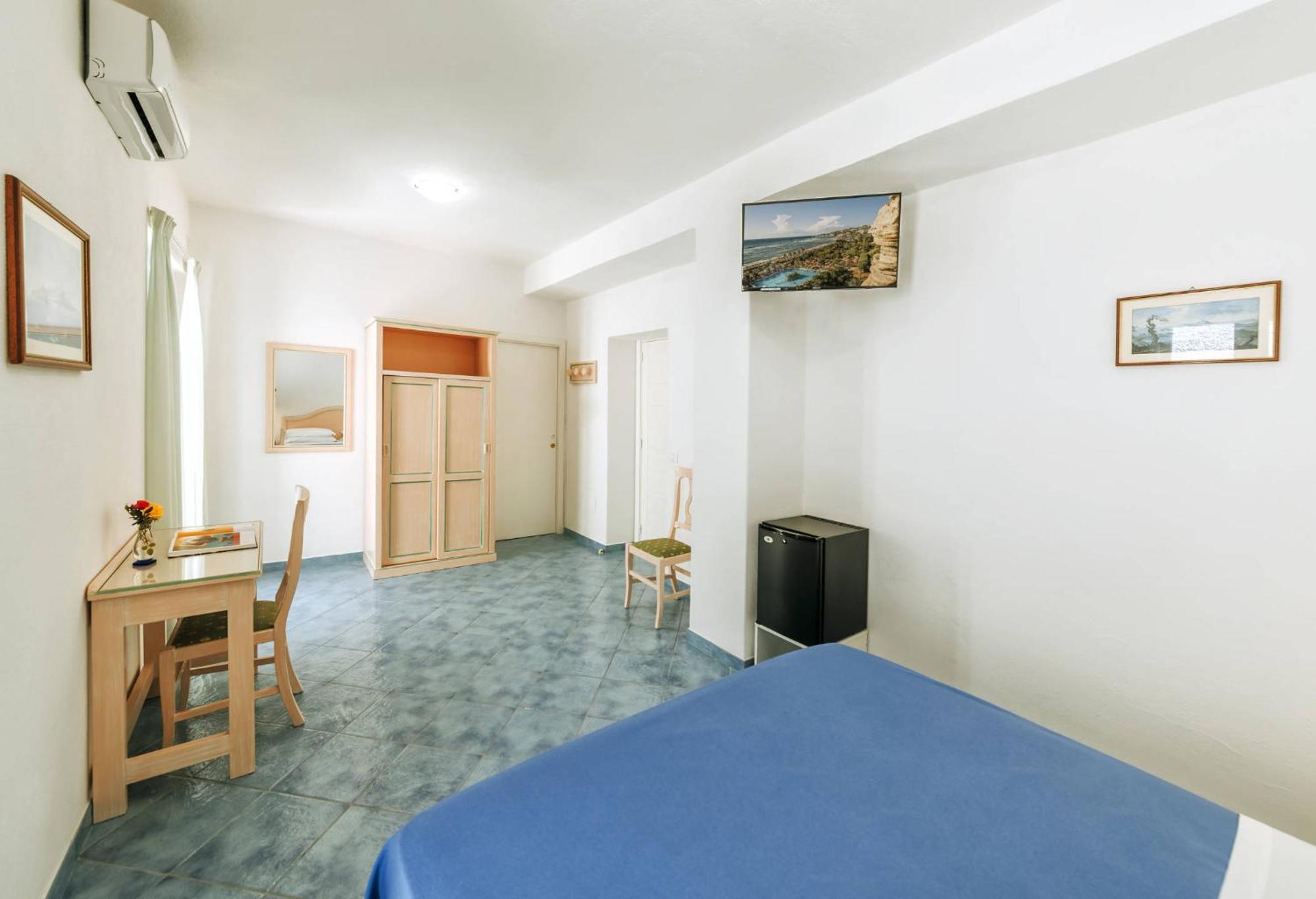 Hotel Villa D'Orta Ischia Værelse billede
