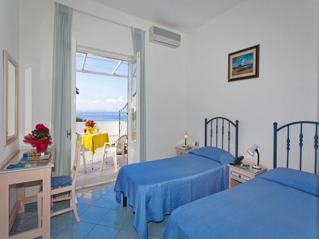 Hotel Villa D'Orta Ischia Værelse billede